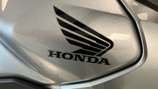 Honda CB750 Hornet (25MY)